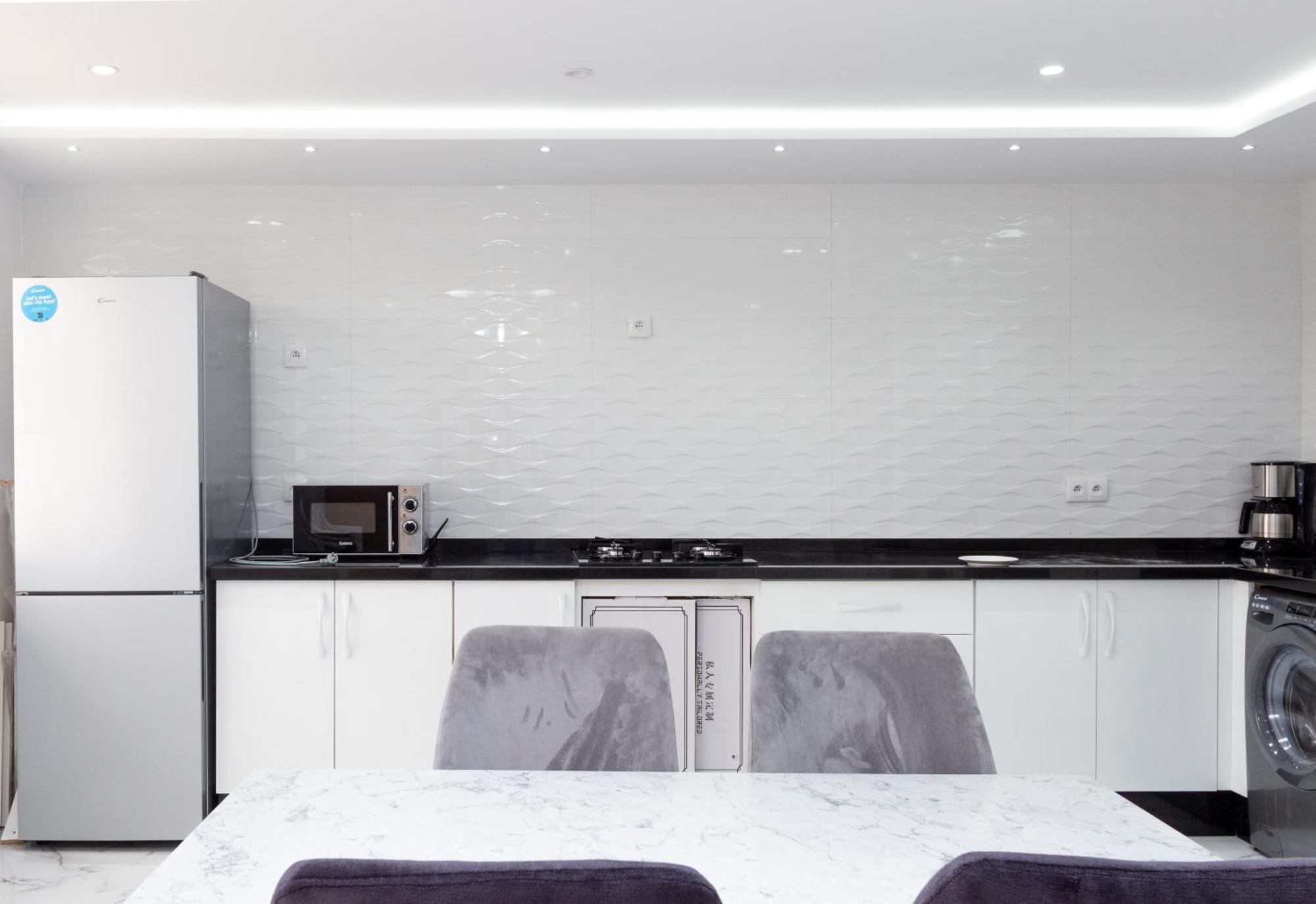 Calmes Et Spacieux Appartement *