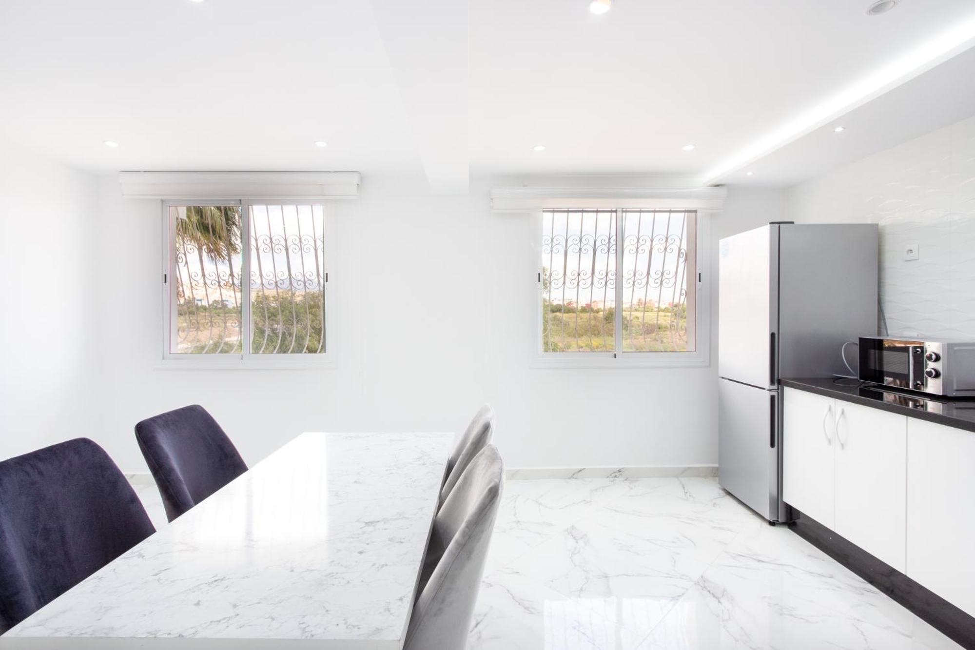 Appartement Calmes Et Spacieux